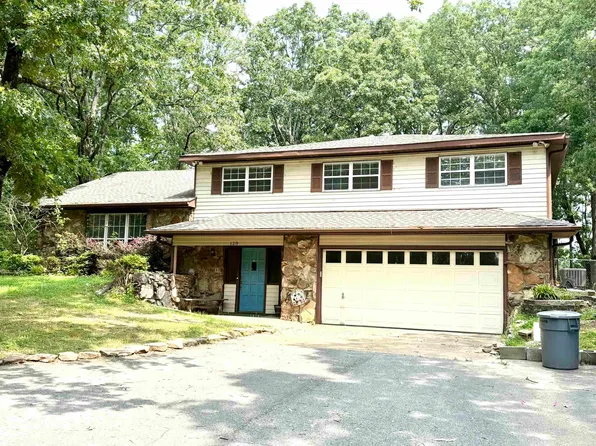 128 Berry Ln, Searcy, AR 72143