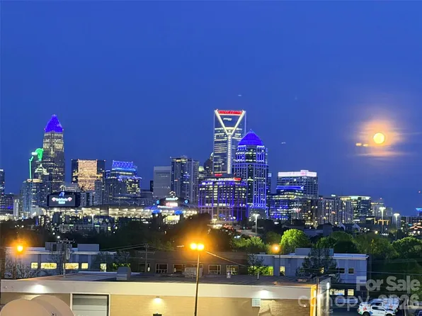 2032 Bryant Park Dr, Charlotte, NC 28208