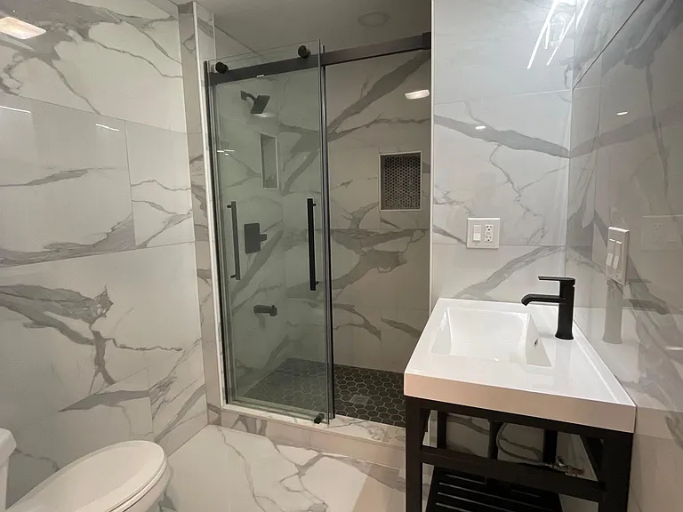 1425 State St #2 — Photo 9