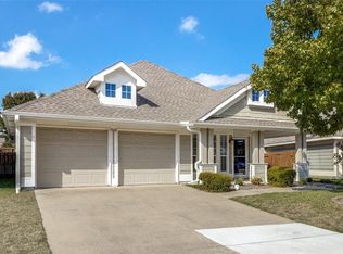 9848 Hedge Bell Dr, McKinney, TX 75072