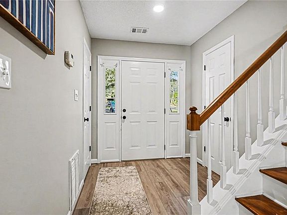 3rd image of 6052 Wintergreen Rd