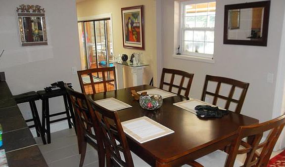 Kitchen dining room