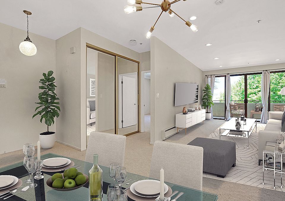 Big Living and Dining Area