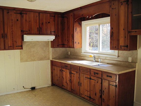 5th image of 1119 Woodleigh Cres