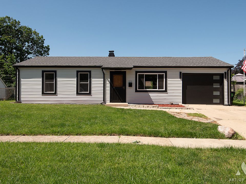 1st image of 916 Mulberry Ln