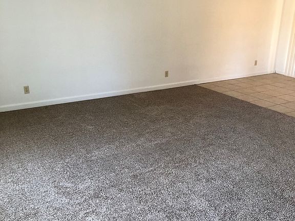 3rd image of 805 Wright Ave