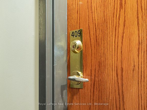 3rd image of 4006 Kilmer Dr #409