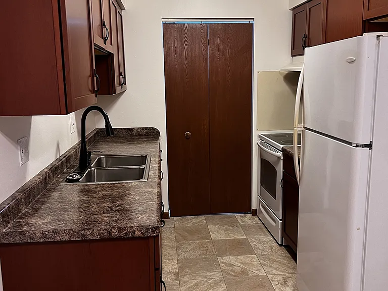 514 S Main St — Photo 10