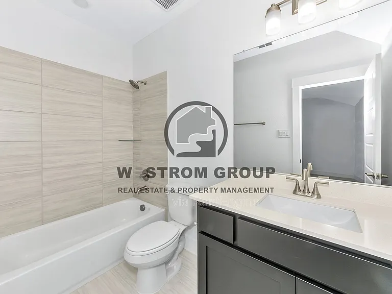 17229 Oxborough Dr — Photo 34