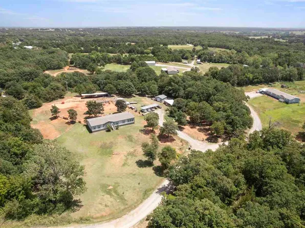 1100 E 18th Pl, Chandler, OK 74834