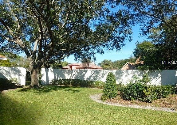 5th image of 7108 Wooded Village Ln