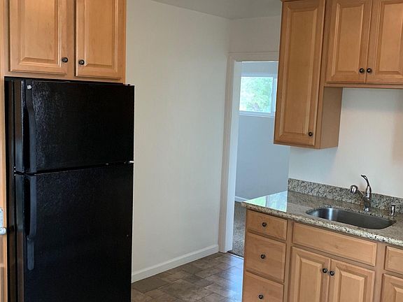 2nd image of 507 Douglas Ave