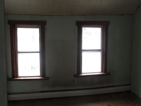 3rd image of 236 W Cherry St
