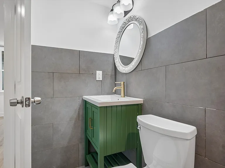 3958 Mount Vernon St #1 — Photo 12
