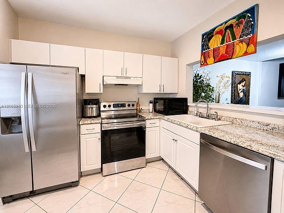 3rd image of 2311 SW 82nd Ter