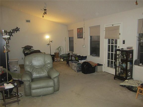 3rd image of 2708 Bridge Lake Dr