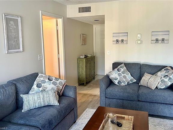 2nd image of 441 Quail Forest Blvd APT 204