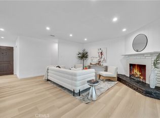 21908 Providencia St, Woodland Hills, CA 91364