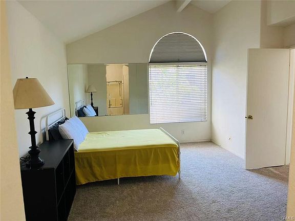 2nd image of 34 Sandpiper Ln