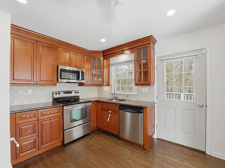 Stainless steel appliances!