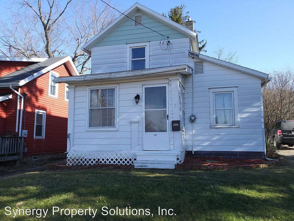 1st image of 5 Eastlawn Ave