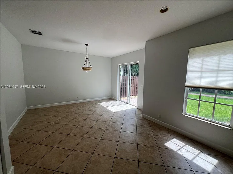 2804 Eagle Rock Cir #801 — Photo 11