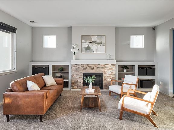 2nd image of 20523 5th Avenue Ct E