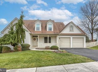 4034 Caissons Ct, Enola, PA 17025