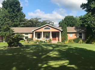 164 Circle Dr, Cottontown, TN 37048