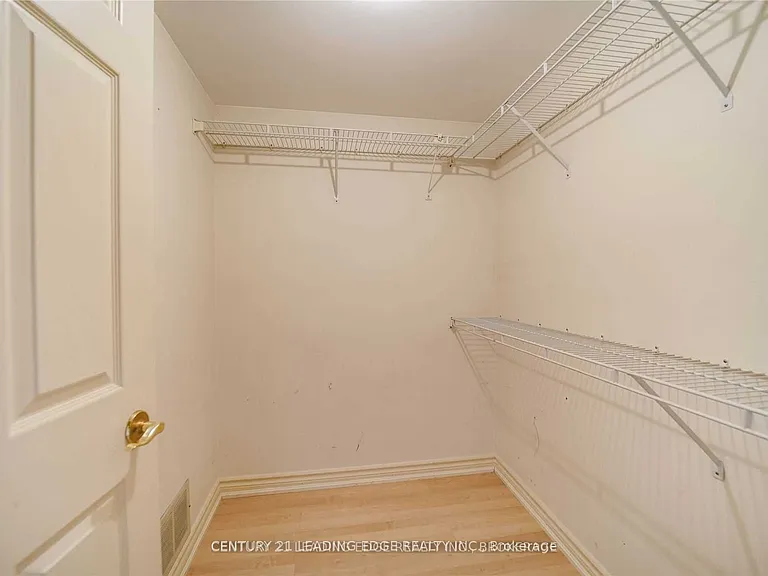 67 Caroline St S #8A — Photo 23