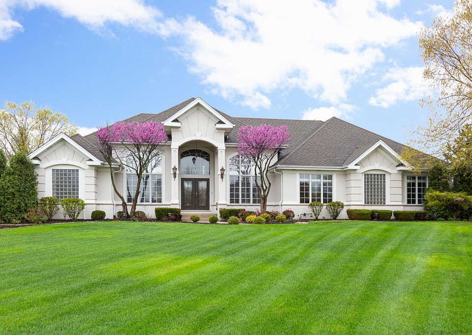 1st image of 17040 S Burr Oak Dr