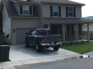 35 Cemetery Rd, Williamsburg, KY 40769
