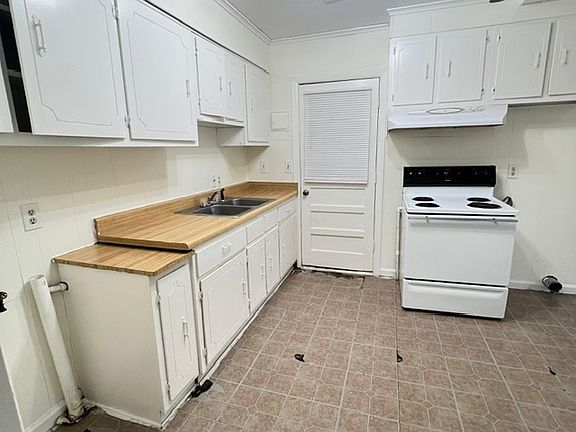 5th image of 4232 Fairmont Ave