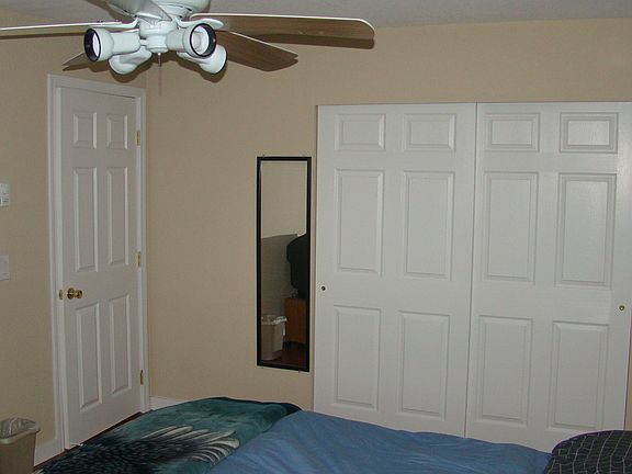 5th image of 22985 Marine View Dr S APT D315