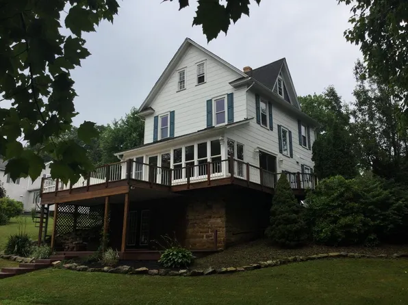 322 Hampton Rd, Oil City, PA 16301