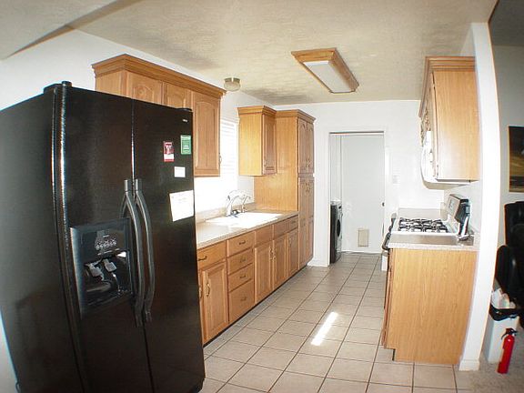 4th image of 1825 Buffalo Ave