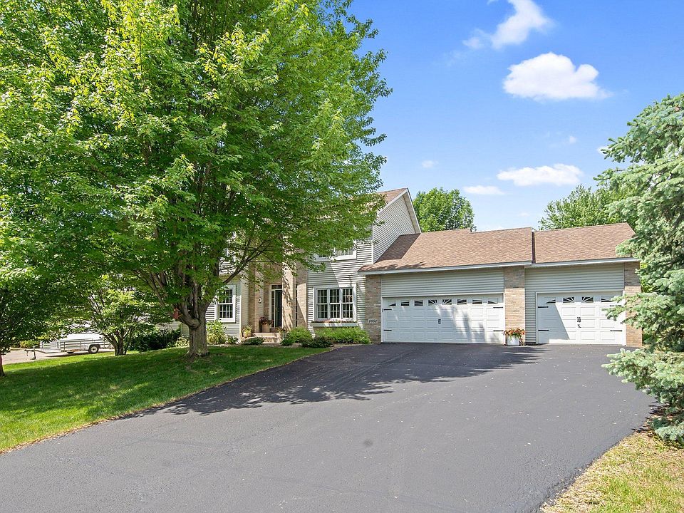 1st image of 1052 Woods Creek Dr