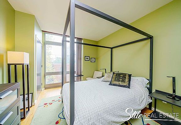 3rd image of 82 Irving Pl APT 4D
