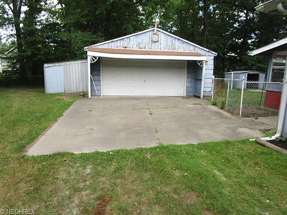3rd image of 3753 Woodward Ave