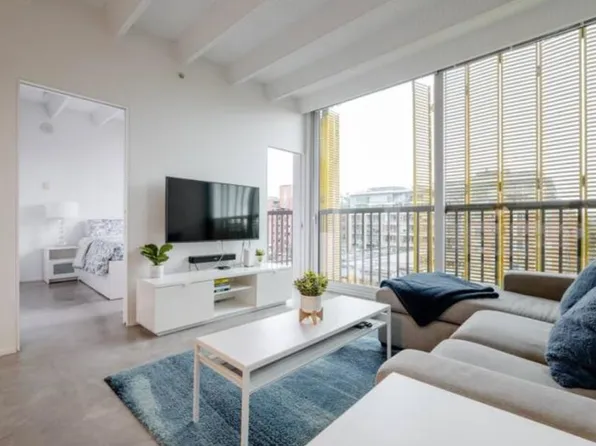 219 Georgia St E #701, Vancouver, BC V6A 1Z6