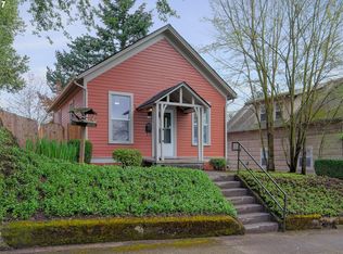 334 SE 30th Pl, Portland, OR 97214