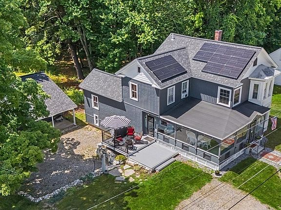 4th image of 47 Oak St