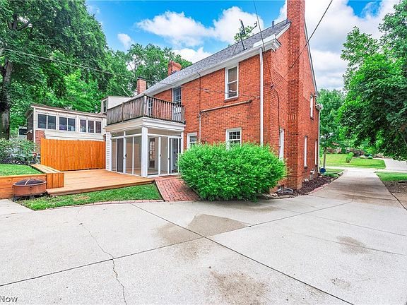 3rd image of 4025 Meadowbrook Blvd