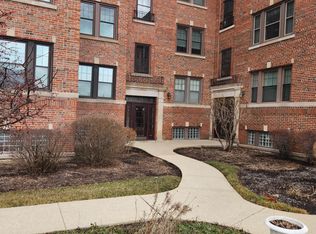 43 N Park Ave #2D, Lombard, IL