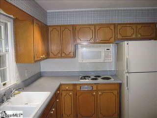 3rd image of 101 Kingsridge Dr