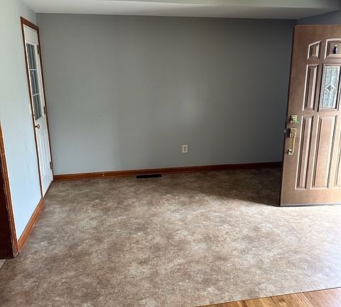 5th image of 119 Parkview Ave