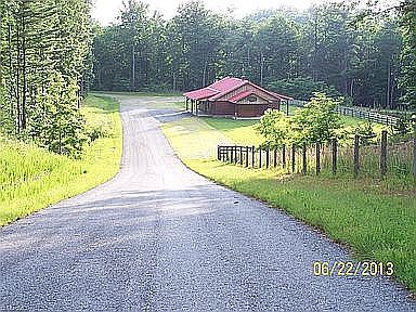 4th image of Chestnut Mountain Farms Pkwy #224