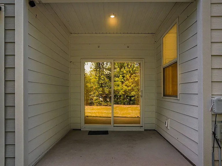 9512 Munsing Dr — Photo 29