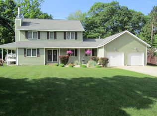 2120 E Swanson Ct, Muskegon, MI 49444