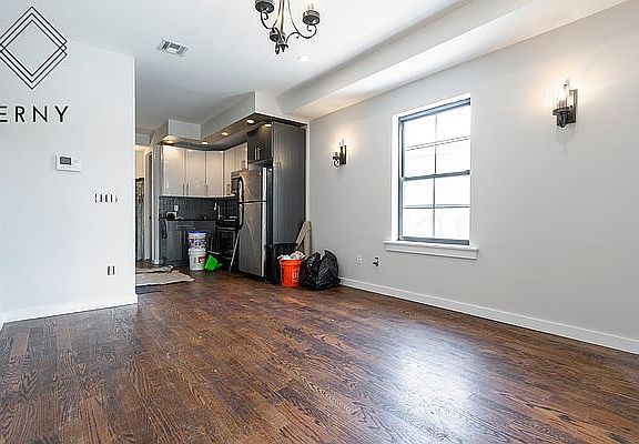 5th image of 24 Richardson St #1R